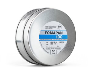Фотопленка Foma Fomapan 100 (135/30,5м) ч/б негативная рулонная